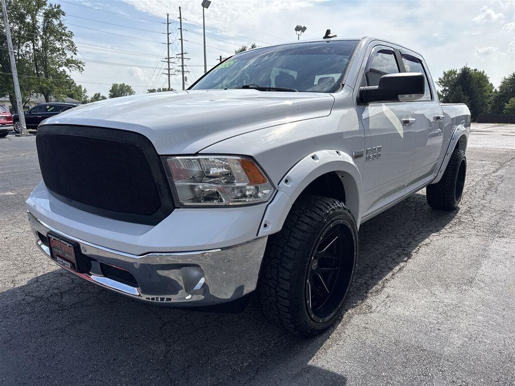 RAM 1500 Big Horn 4x4 Crew Cab 5'7" Box 2017