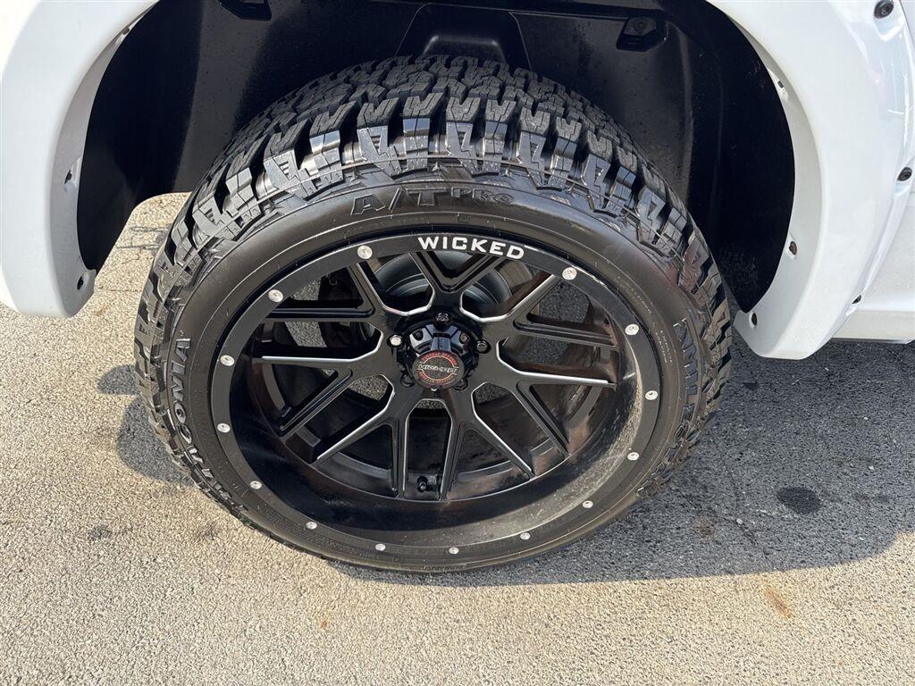 RAM 1500 Big Horn 4x4 Crew Cab 5'7" Box 2017