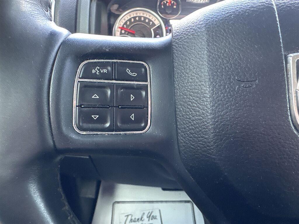 RAM 1500 Big Horn 4x4 Crew Cab 5'7" Box 2017
