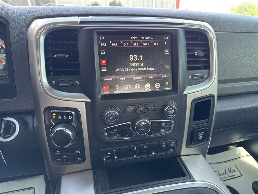 RAM 1500 Big Horn 4x4 Crew Cab 5'7" Box 2017