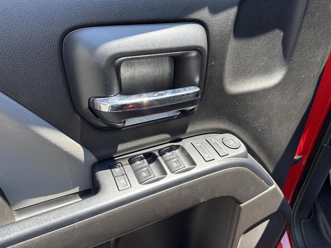 Chevrolet Silverado 1500 4WD Double Cab 143.5" Custom 2016