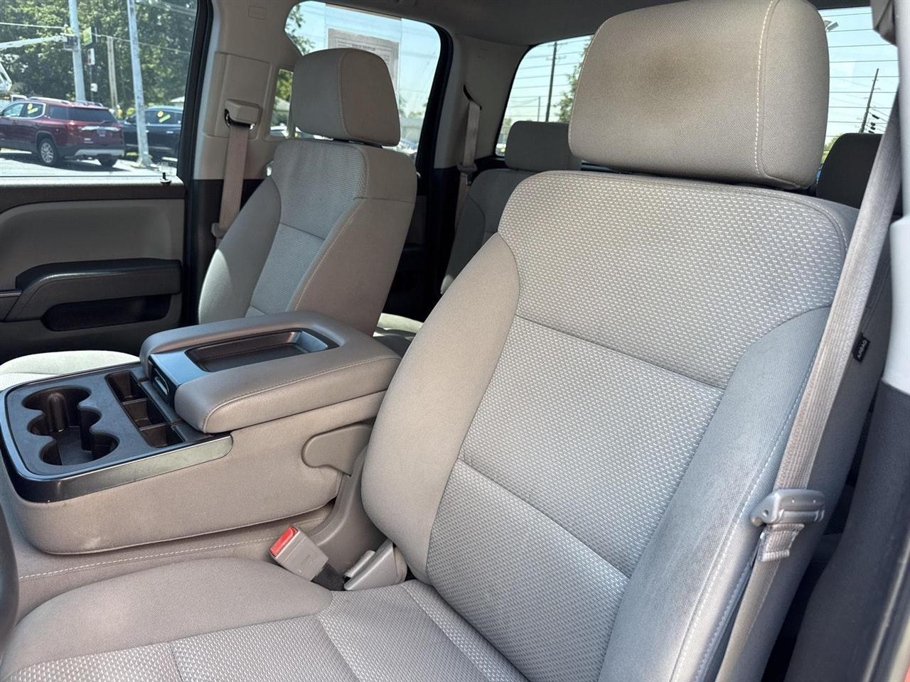 Chevrolet Silverado 1500 4WD Double Cab 143.5" Custom 2016