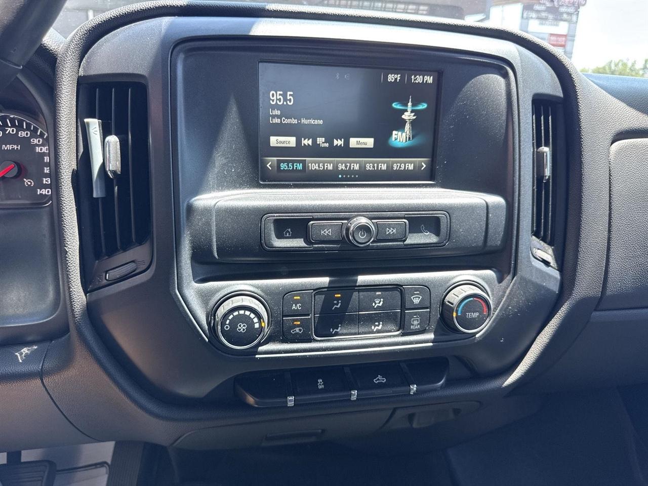Chevrolet Silverado 1500 4WD Double Cab 143.5" Custom 2016