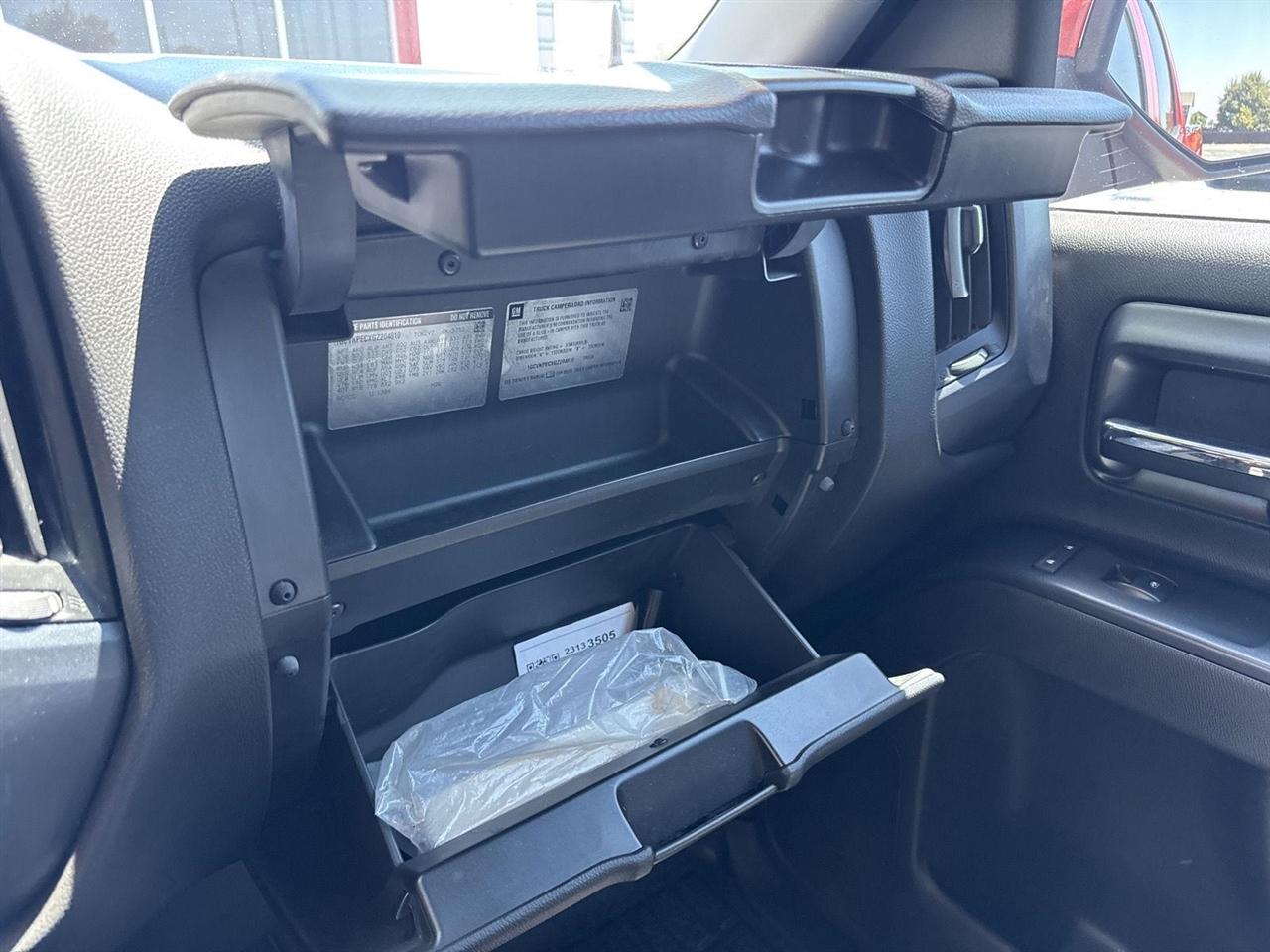 Chevrolet Silverado 1500 4WD Double Cab 143.5" Custom 2016