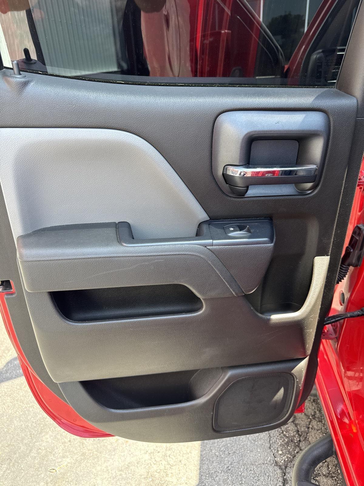 Chevrolet Silverado 1500 4WD Double Cab 143.5" Custom 2016