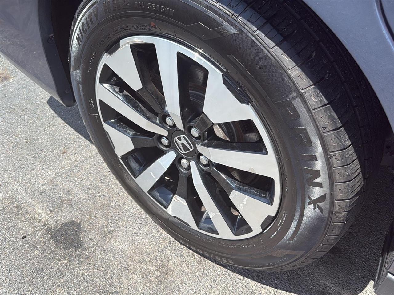 Honda Odyssey EX-L Auto 2025