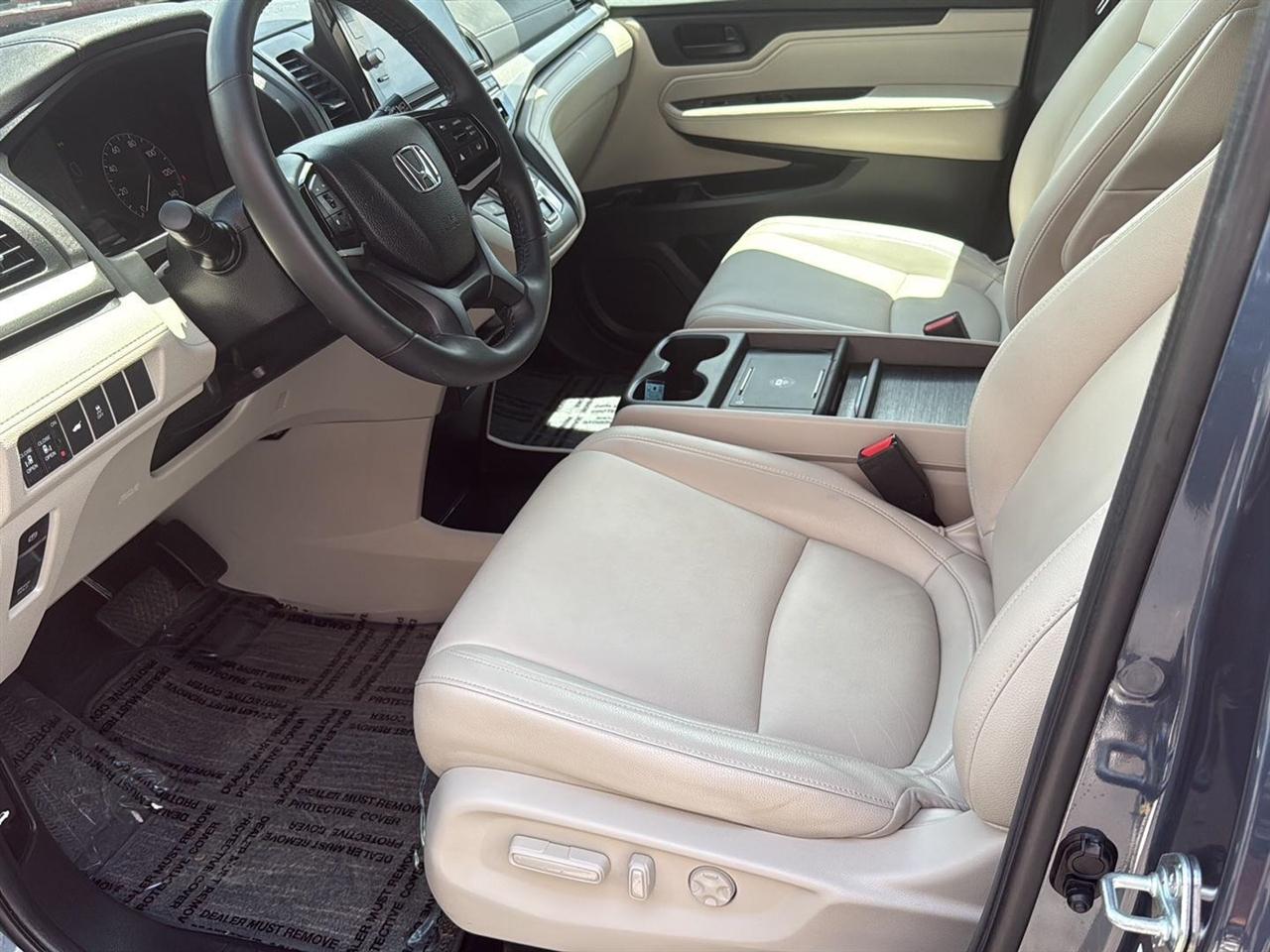 Honda Odyssey EX-L Auto 2025