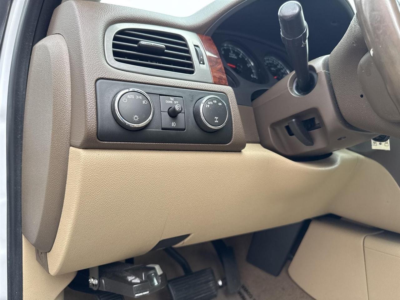 Chevrolet Silverado 1500 4WD Ext Cab 143.5" LTZ 2009