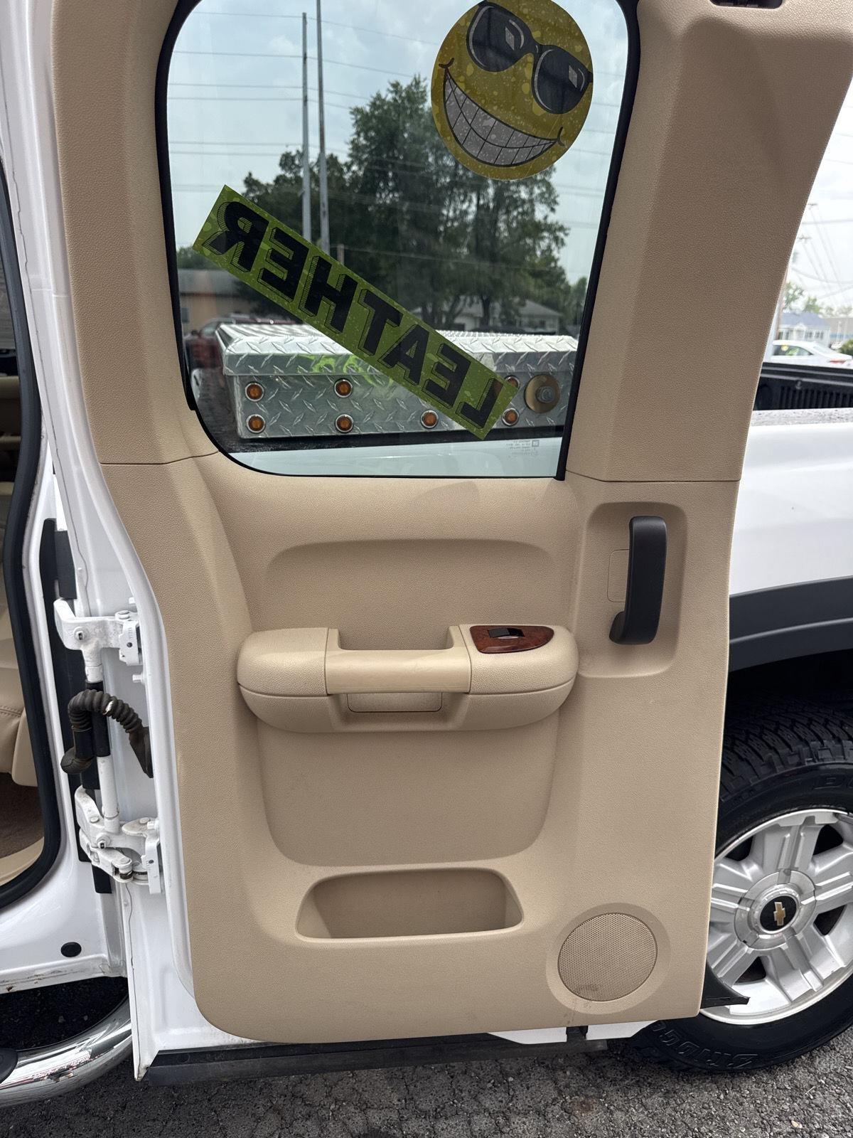 Chevrolet Silverado 1500 4WD Ext Cab 143.5" LTZ 2009