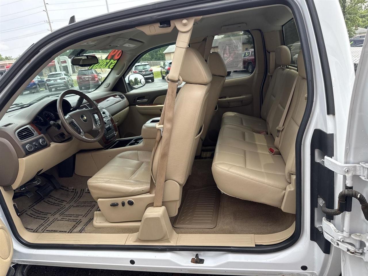 Chevrolet Silverado 1500 4WD Ext Cab 143.5" LTZ 2009