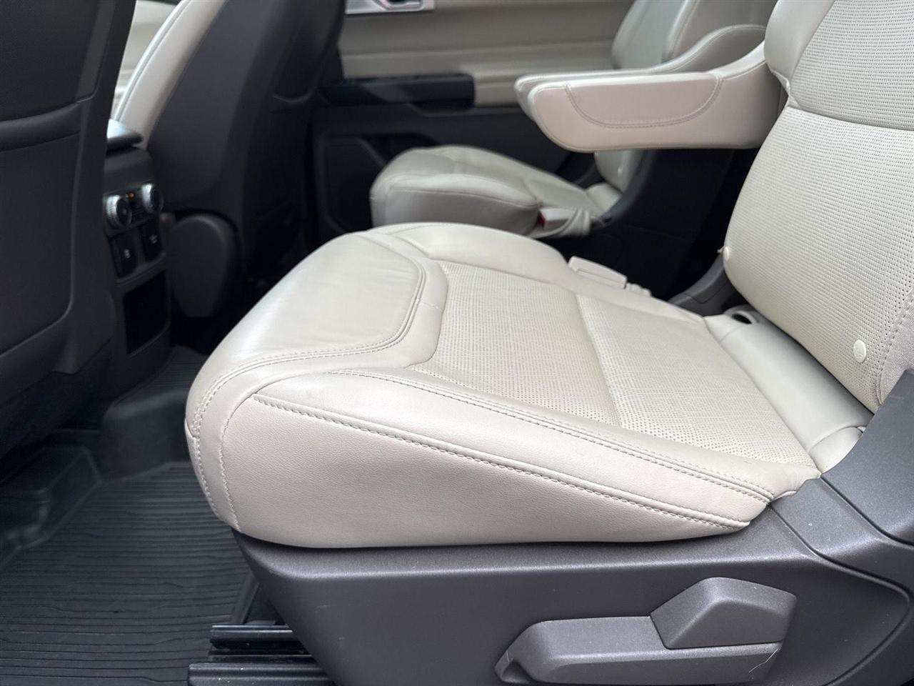 Ford Explorer Platinum 4WD 2020