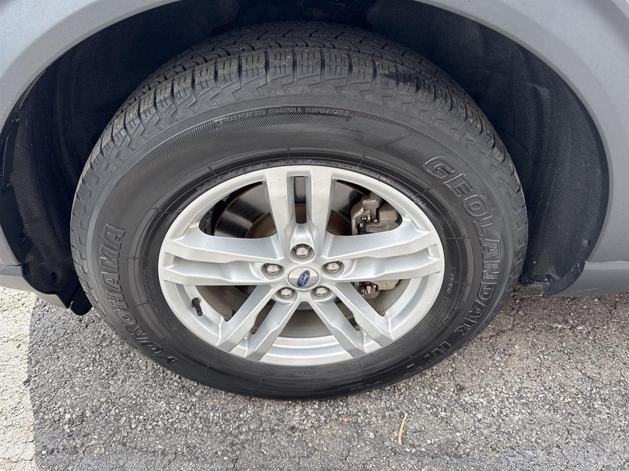 Ford Explorer XLT 4WD 2023