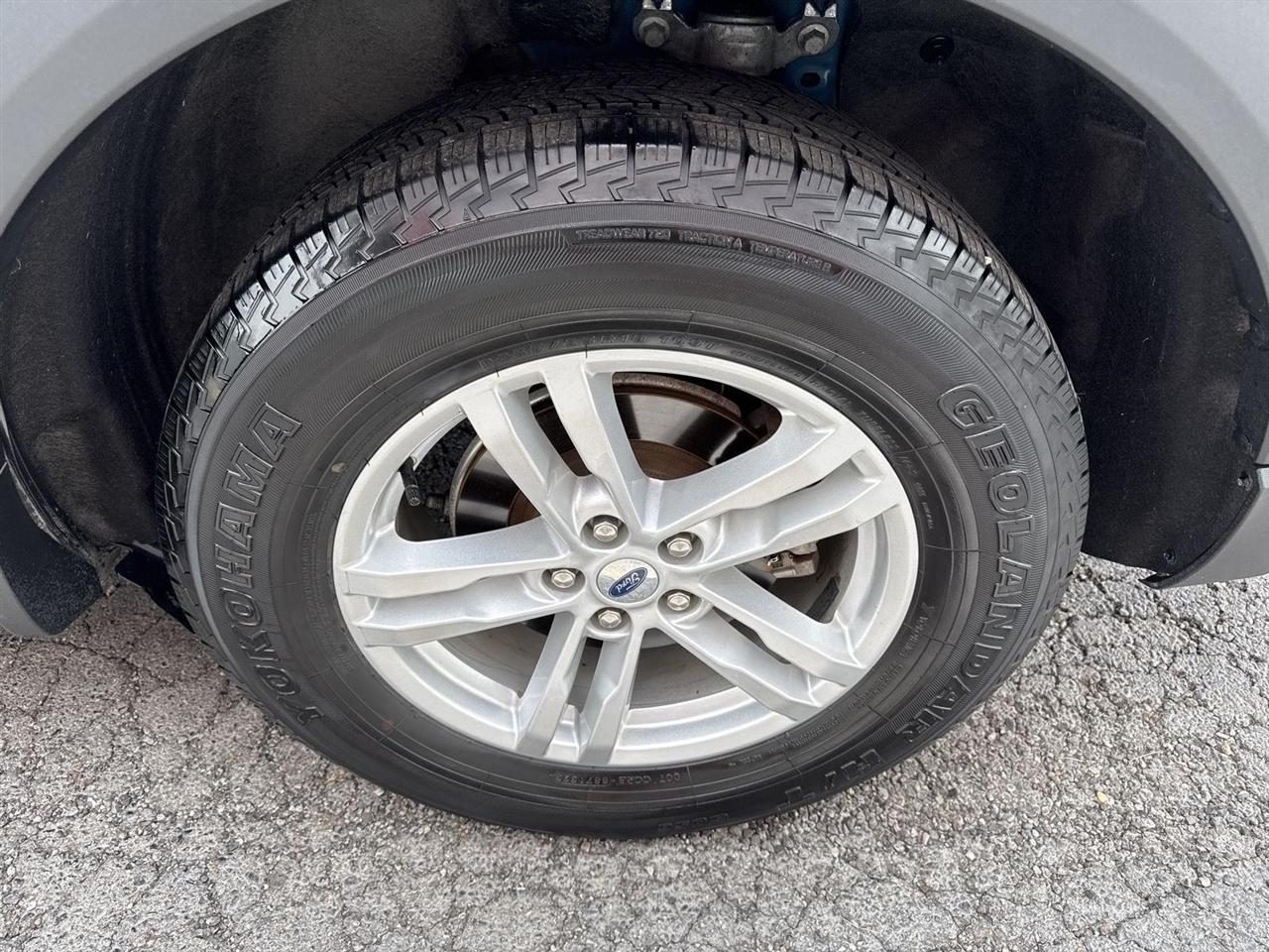 Ford Explorer XLT 4WD 2023