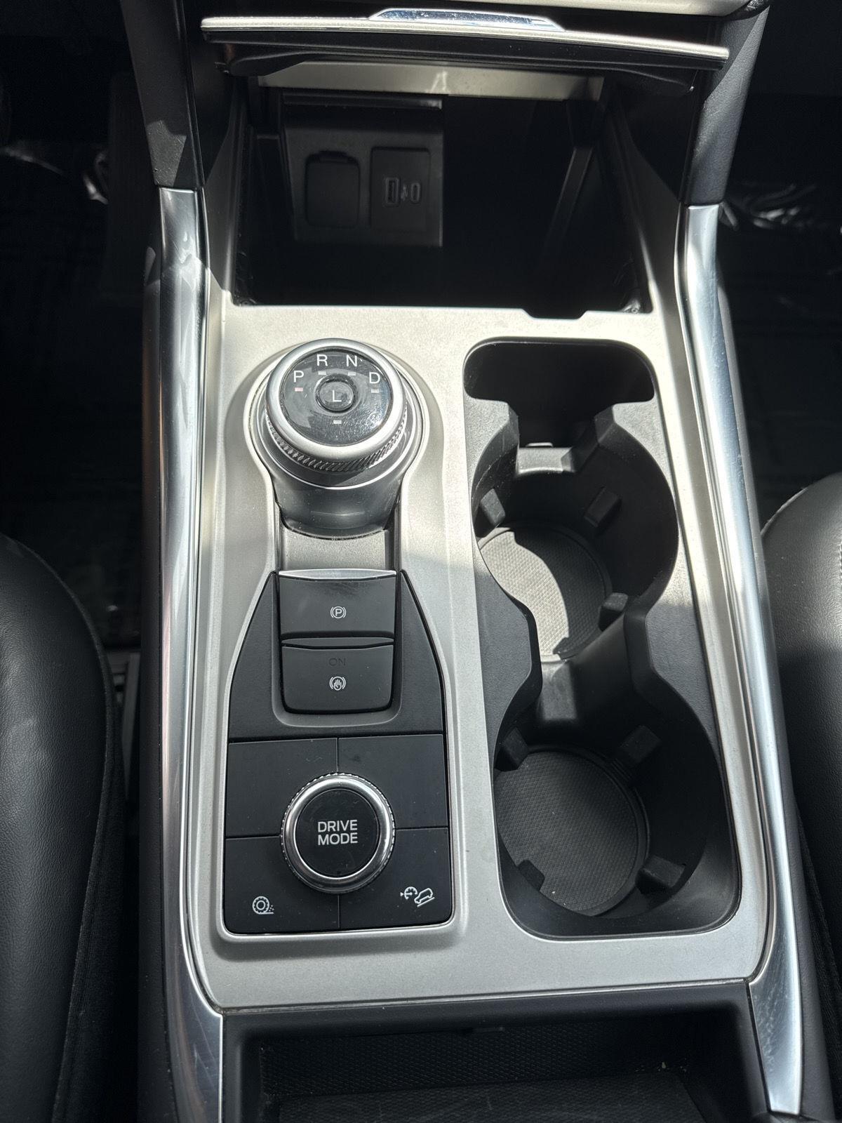 Ford Explorer XLT 4WD 2023