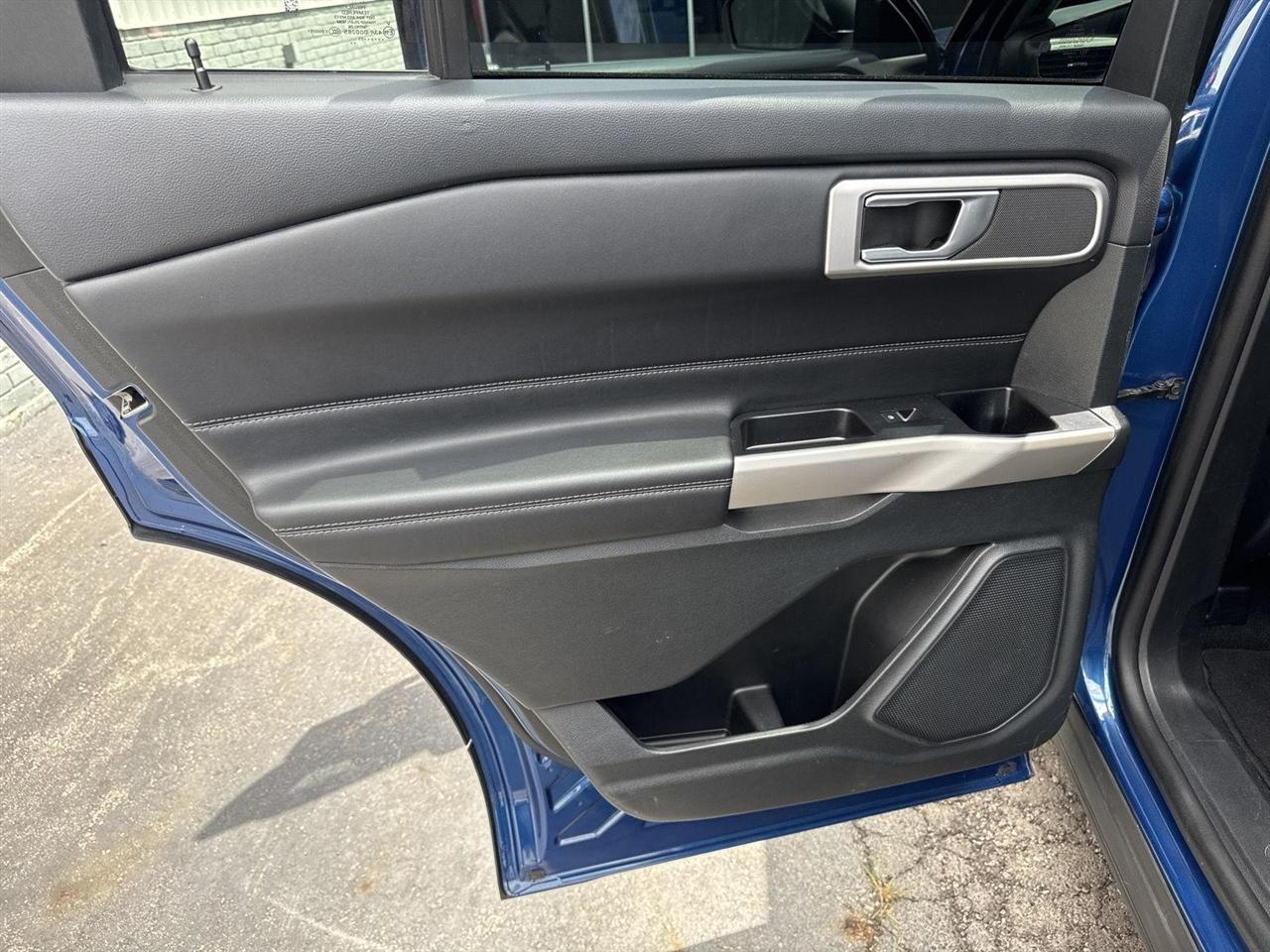 Ford Explorer XLT 4WD 2023