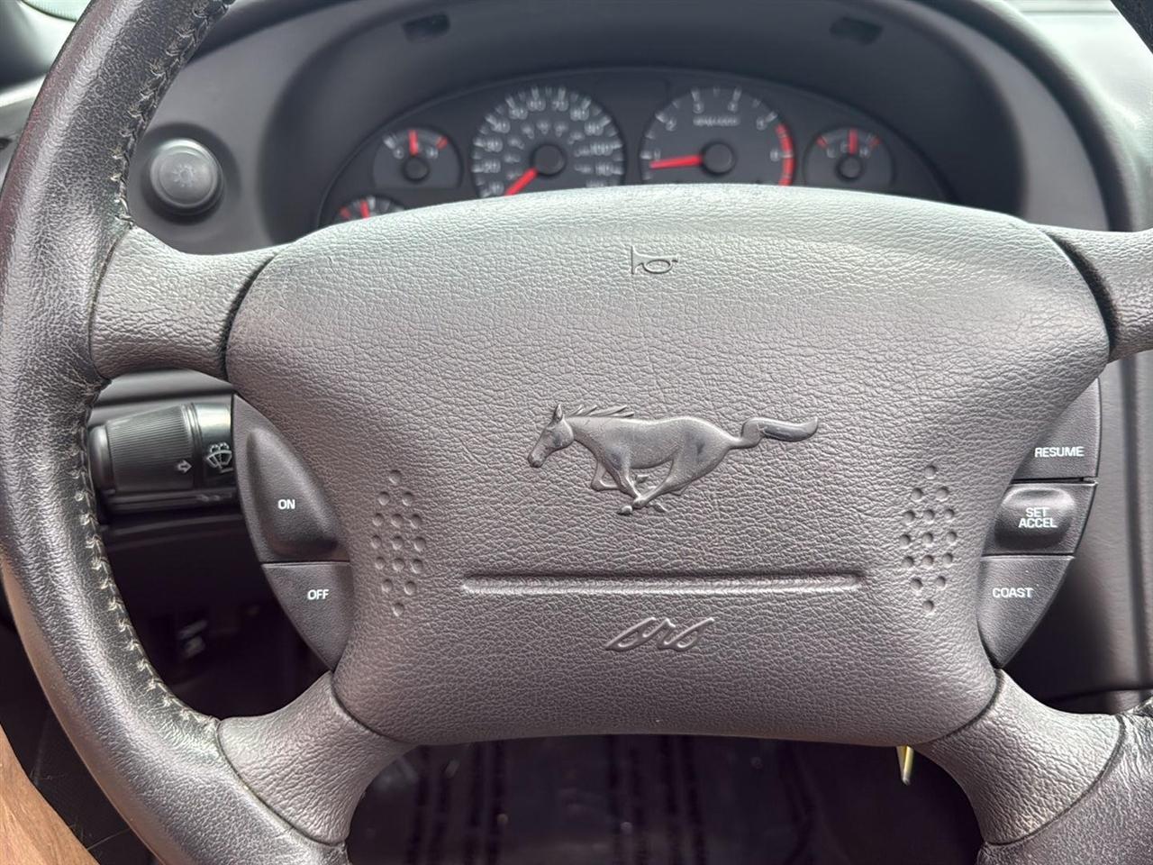 Ford Mustang 2dr Conv Premium 2004