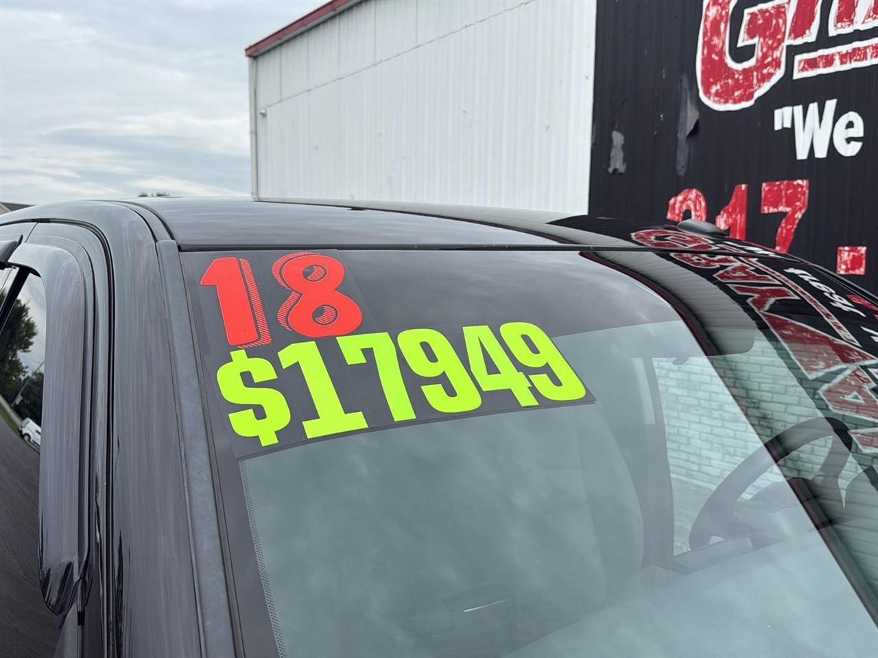 RAM 1500 Express 4x4 Crew Cab 5'7" Box 2018