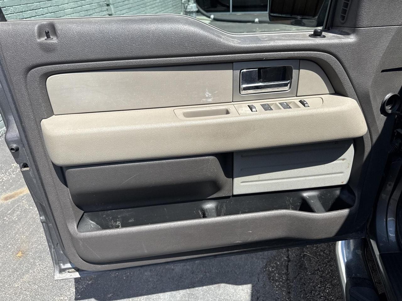 Ford F-150 4WD SuperCab 145" XLT 2010