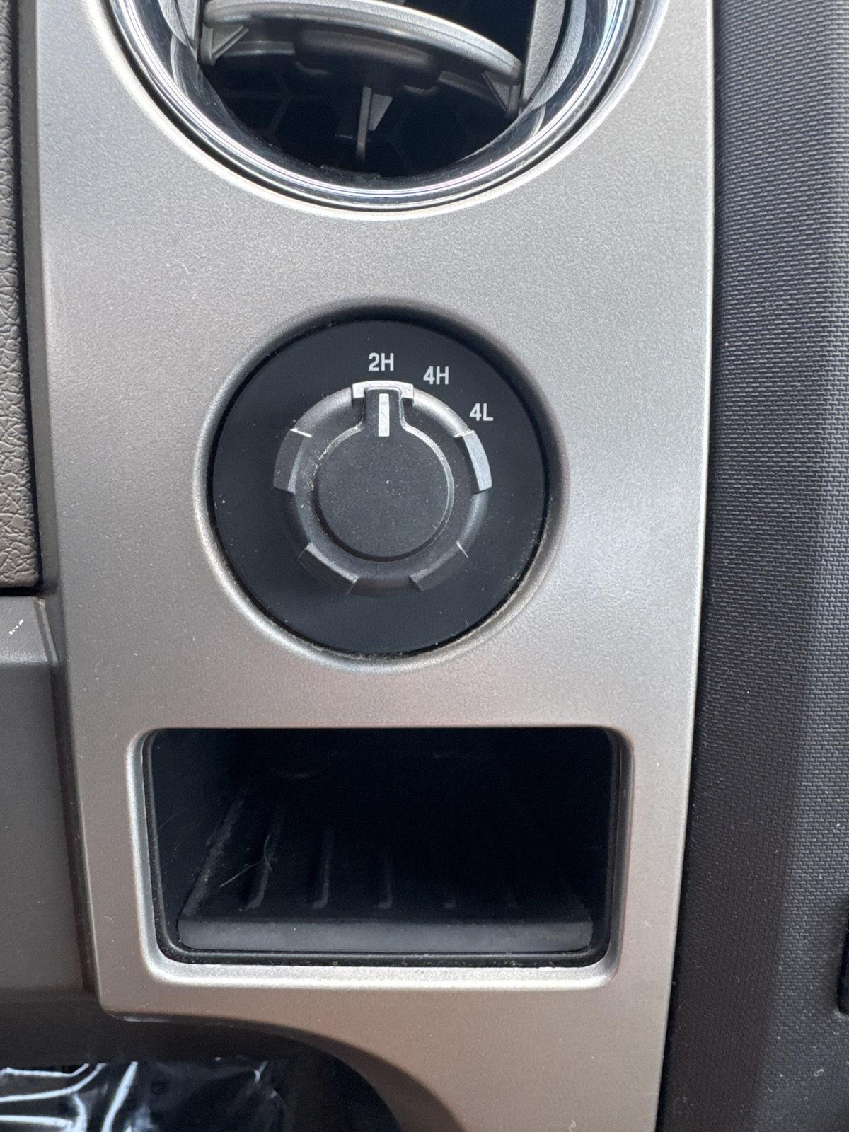 Ford F-150 4WD SuperCab 145" XLT 2010