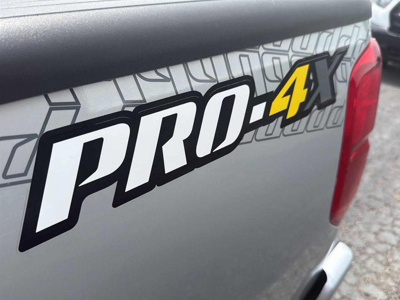 Nissan Frontier Crew Cab 4x4 PRO-4X Auto 2019