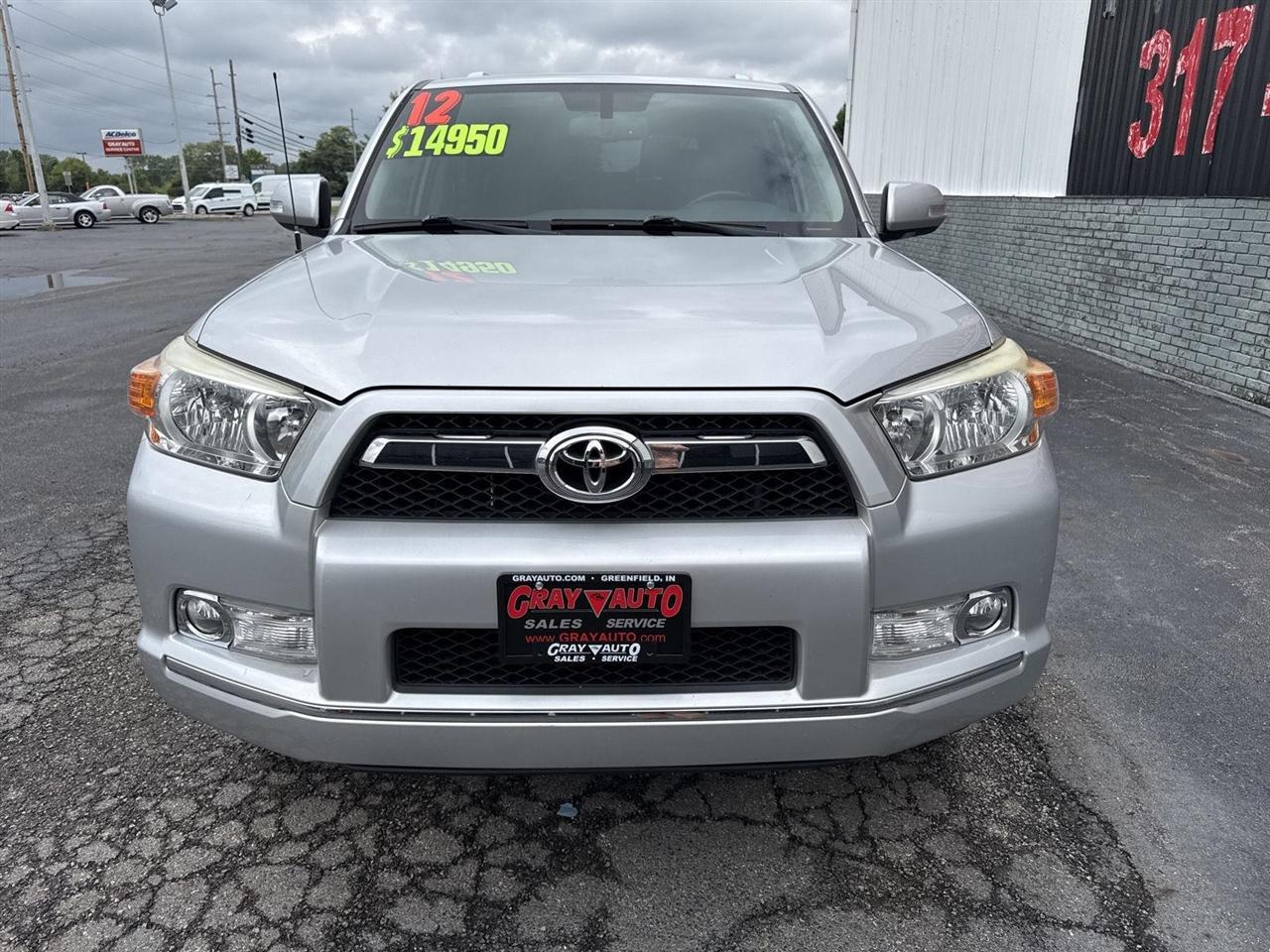 Toyota 4Runner 4WD 4dr V6 SR5 (Natl) 2012
