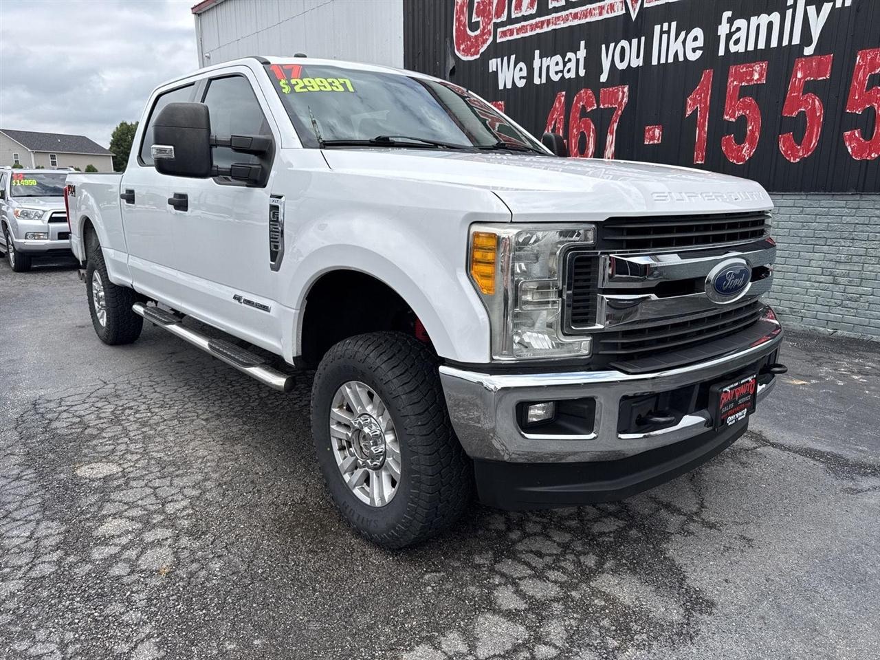 Ford Super Duty F-250 SRW King Ranch 4WD Crew Cab 8' Box 2017