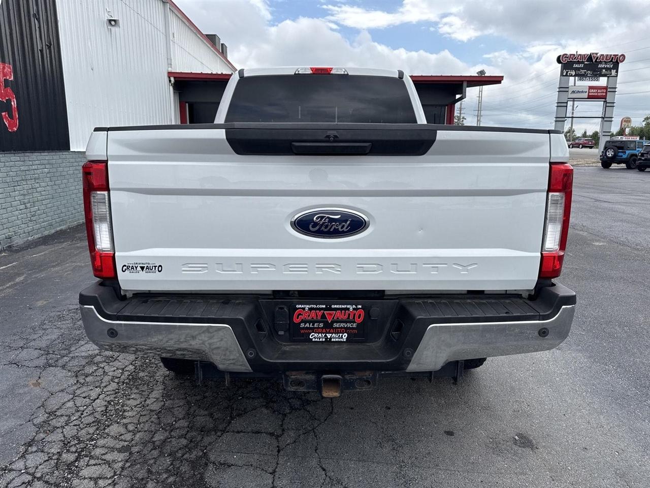 Ford Super Duty F-250 SRW King Ranch 4WD Crew Cab 8' Box 2017