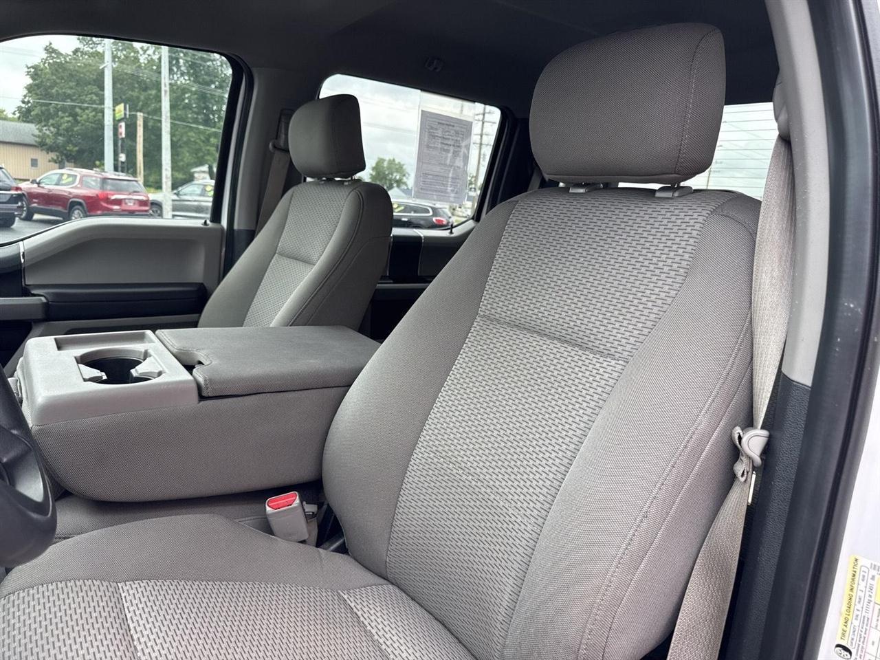 Ford Super Duty F-250 SRW King Ranch 4WD Crew Cab 8' Box 2017