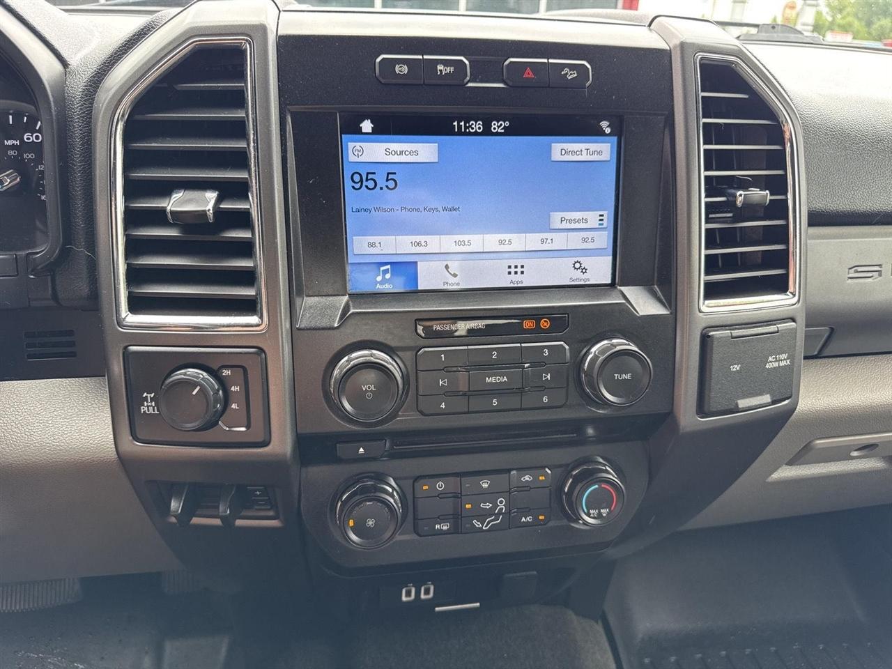 Ford Super Duty F-250 SRW King Ranch 4WD Crew Cab 8' Box 2017