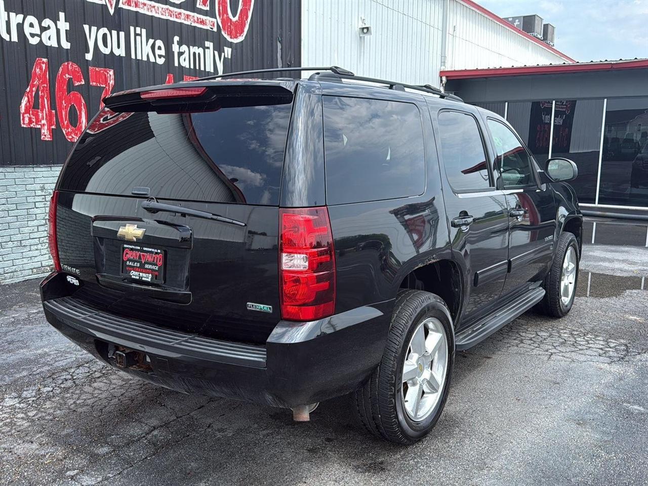 Chevrolet Tahoe 4WD 4dr 1500 LS 2011