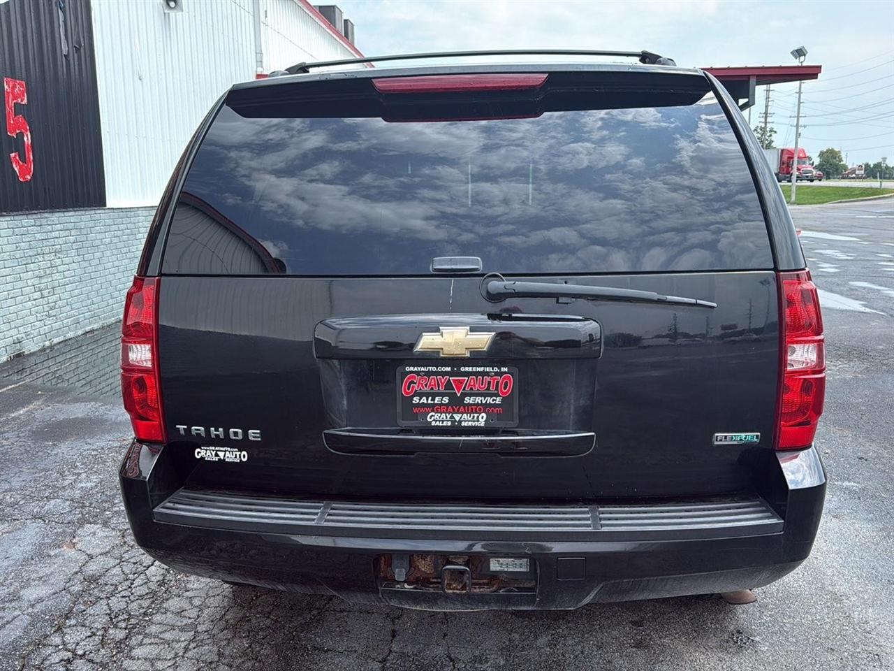 Chevrolet Tahoe 4WD 4dr 1500 LS 2011