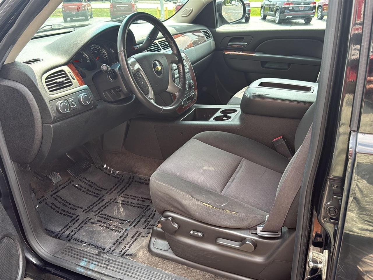 Chevrolet Tahoe 4WD 4dr 1500 LS 2011