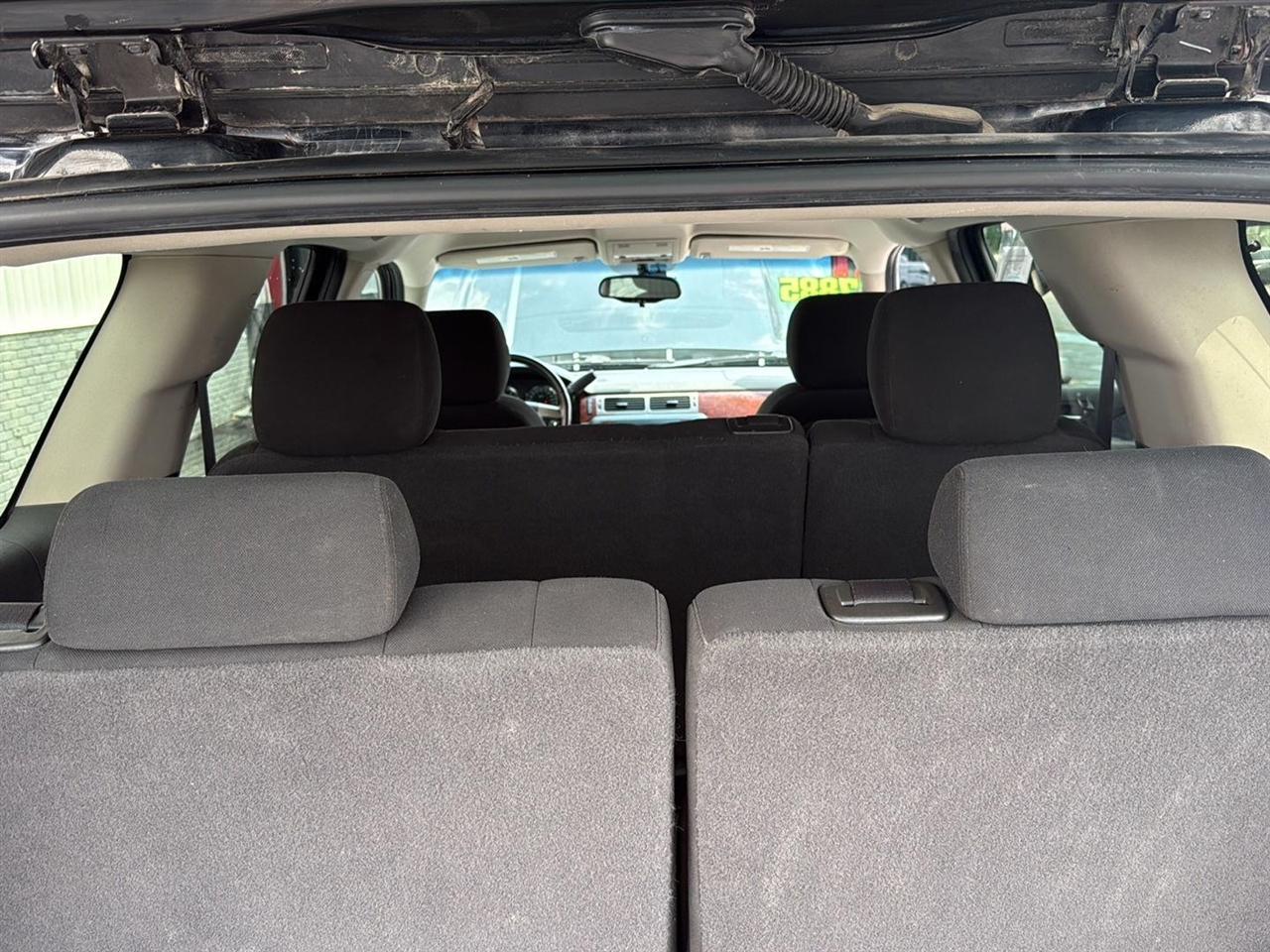 Chevrolet Tahoe 4WD 4dr 1500 LS 2011