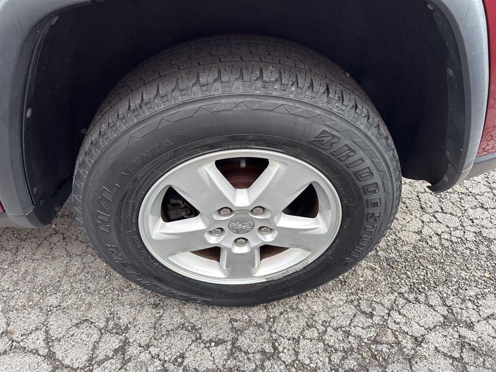 Jeep Grand Cherokee 4WD 4dr Laredo 2013