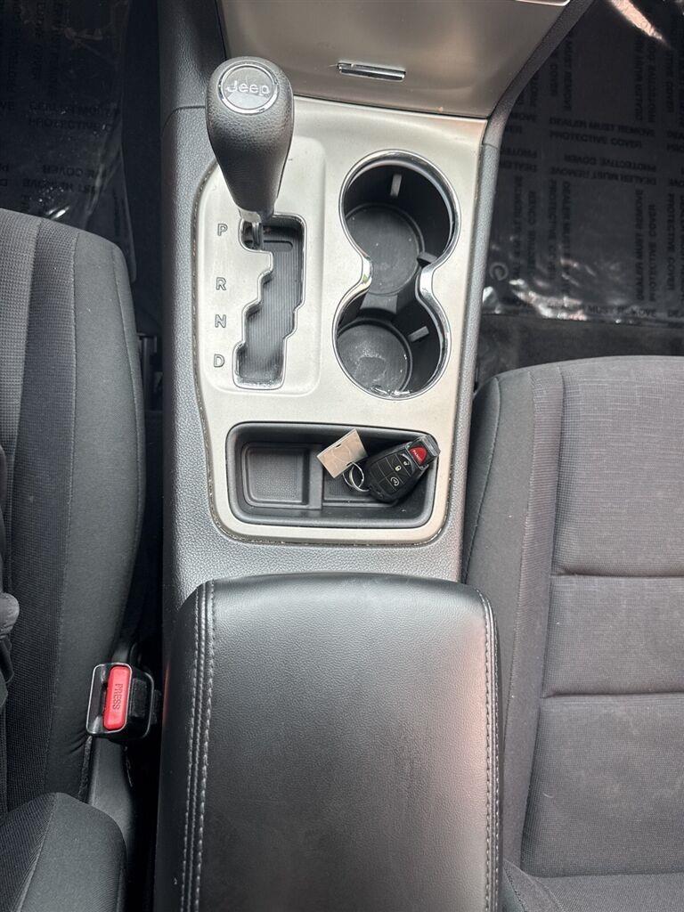 Jeep Grand Cherokee 4WD 4dr Laredo 2013