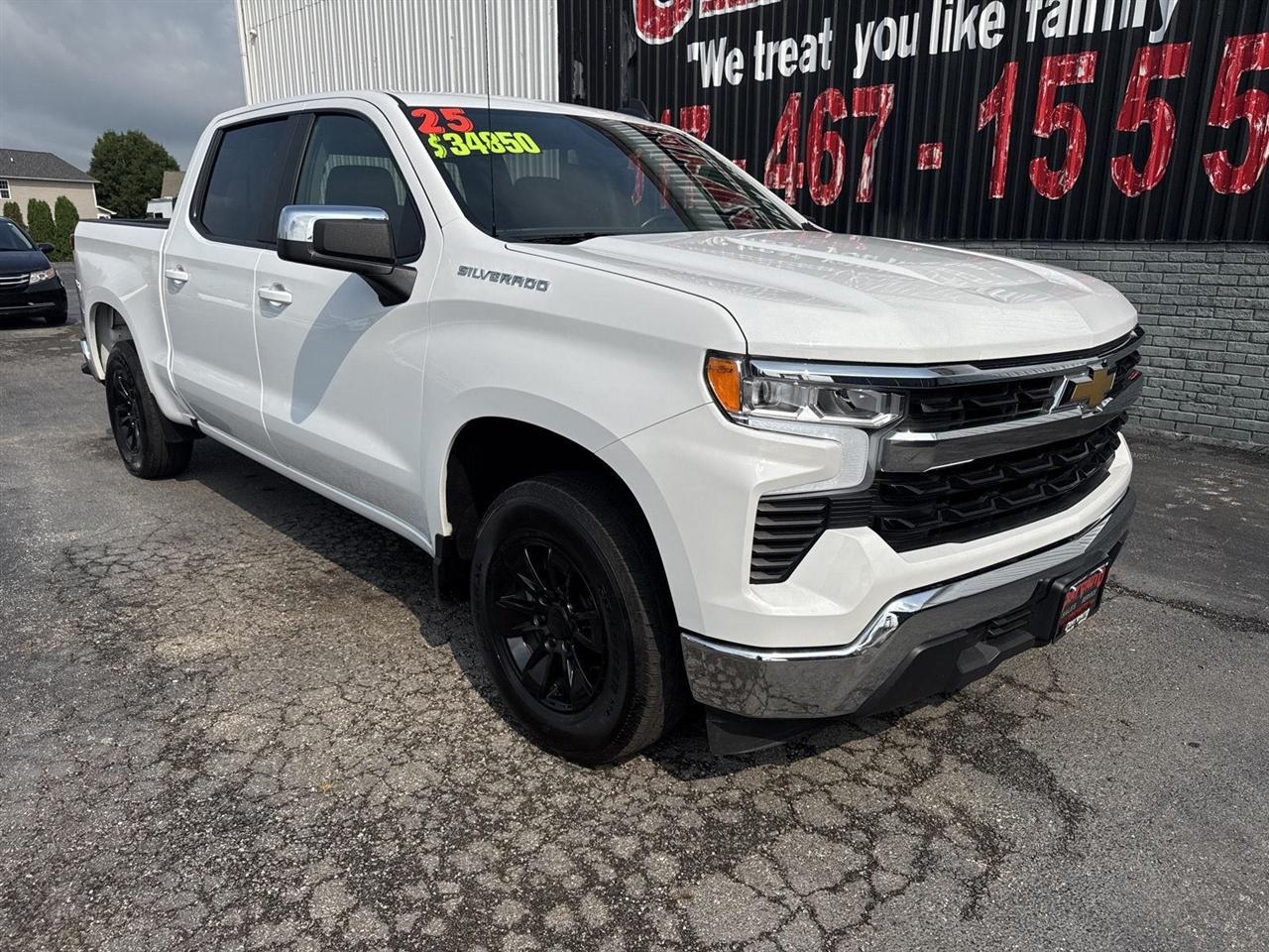 Chevrolet Silverado 1500 2WD Crew Cab 147" LT 2025