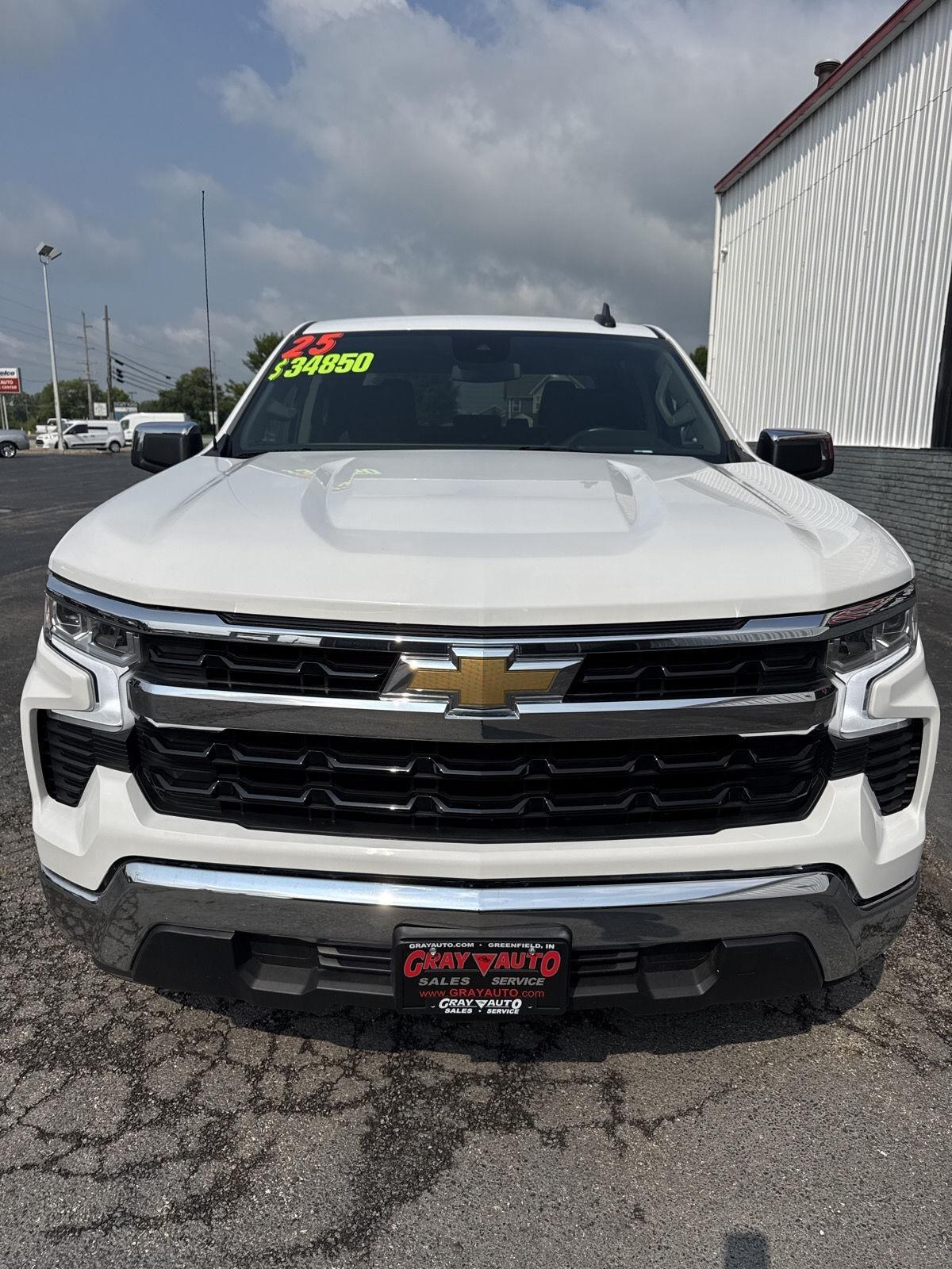 Chevrolet Silverado 1500 2WD Crew Cab 147" LT 2025