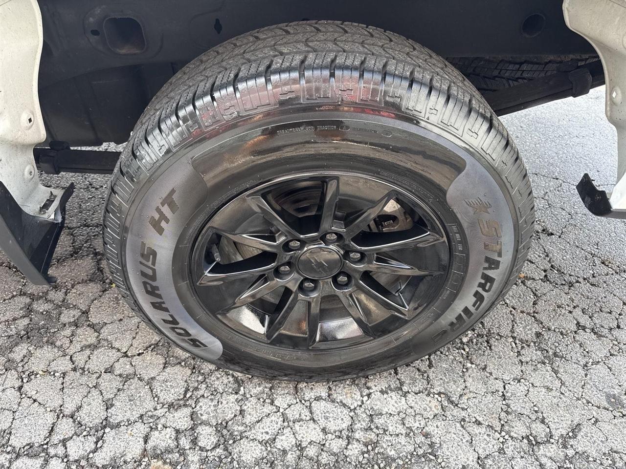 Chevrolet Silverado 1500 2WD Crew Cab 147" LT 2025