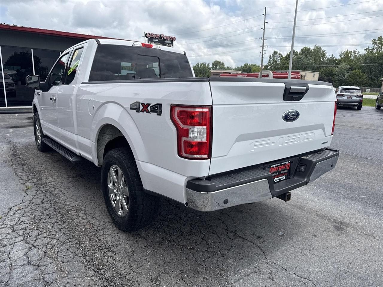 Ford F-150 Lariat 4WD SuperCab 8' Box 2019