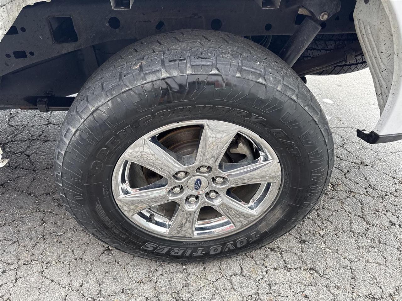 Ford F-150 Lariat 4WD SuperCab 8' Box 2019
