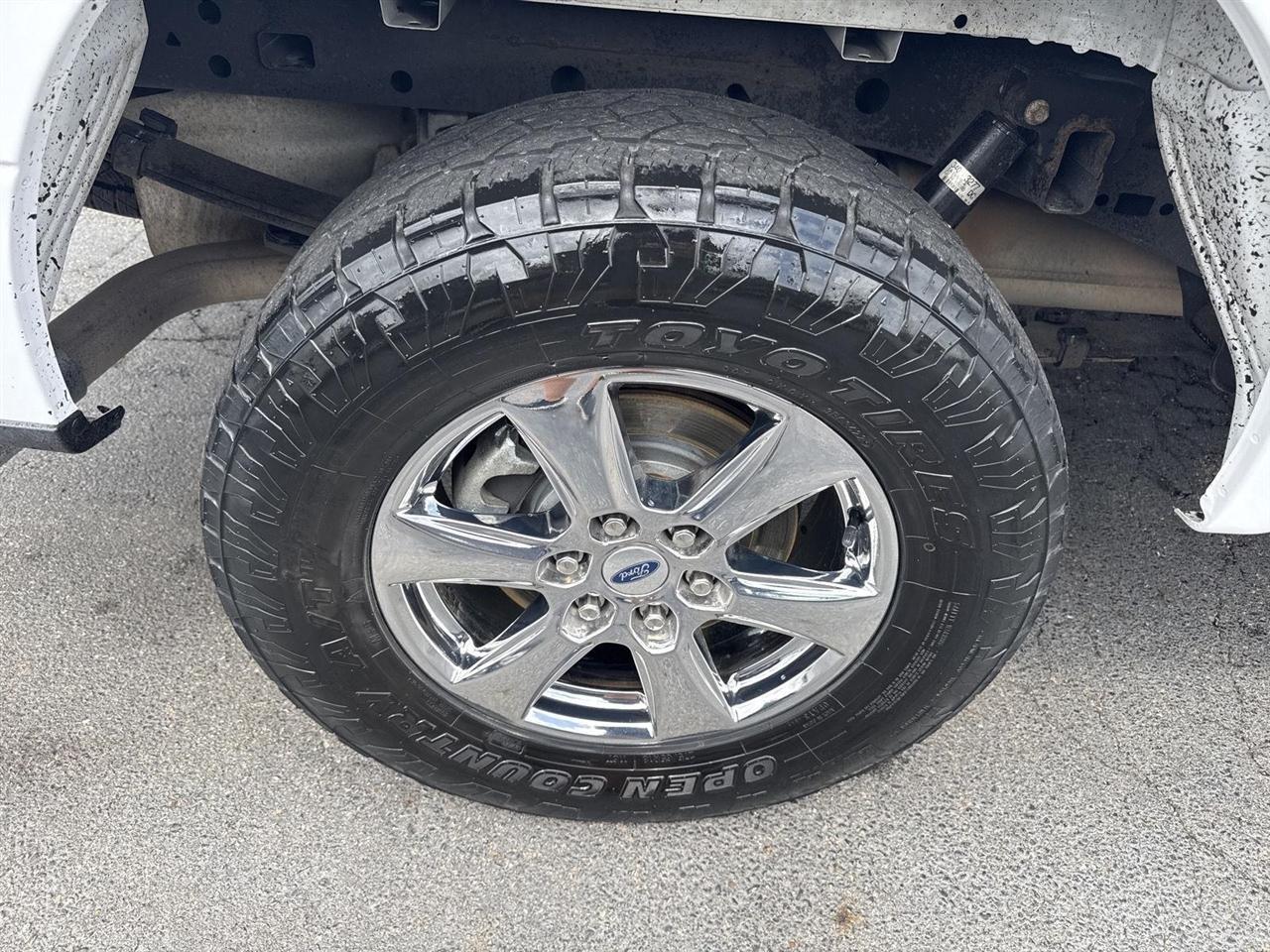 Ford F-150 Lariat 4WD SuperCab 8' Box 2019