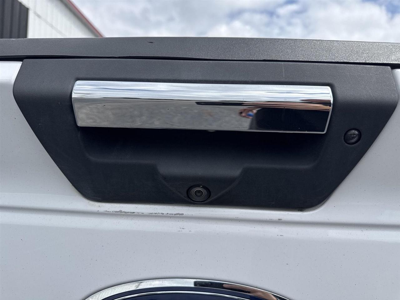 Ford F-150 Lariat 4WD SuperCab 8' Box 2019