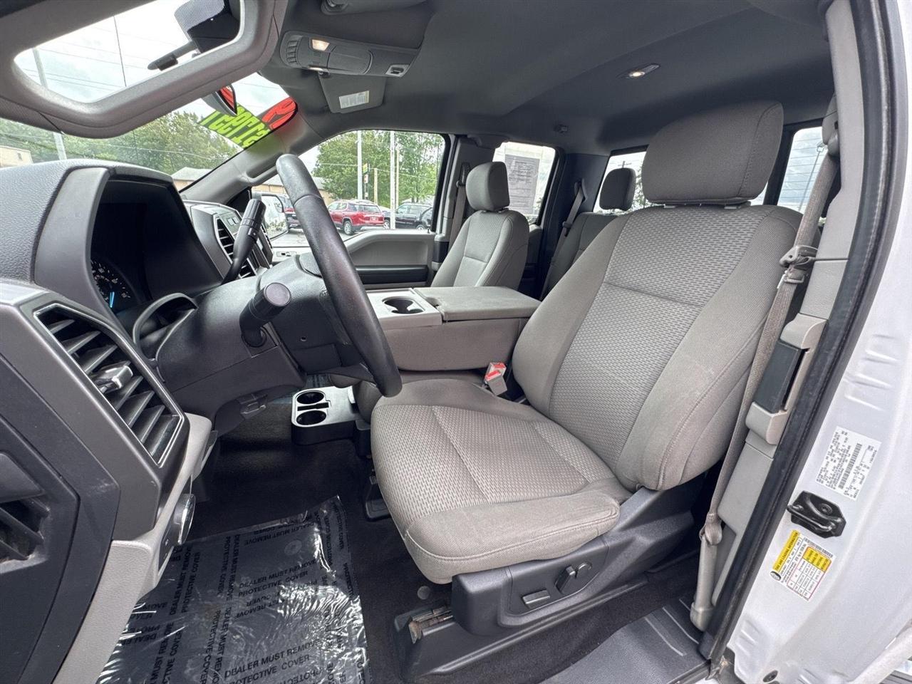Ford F-150 Lariat 4WD SuperCab 8' Box 2019
