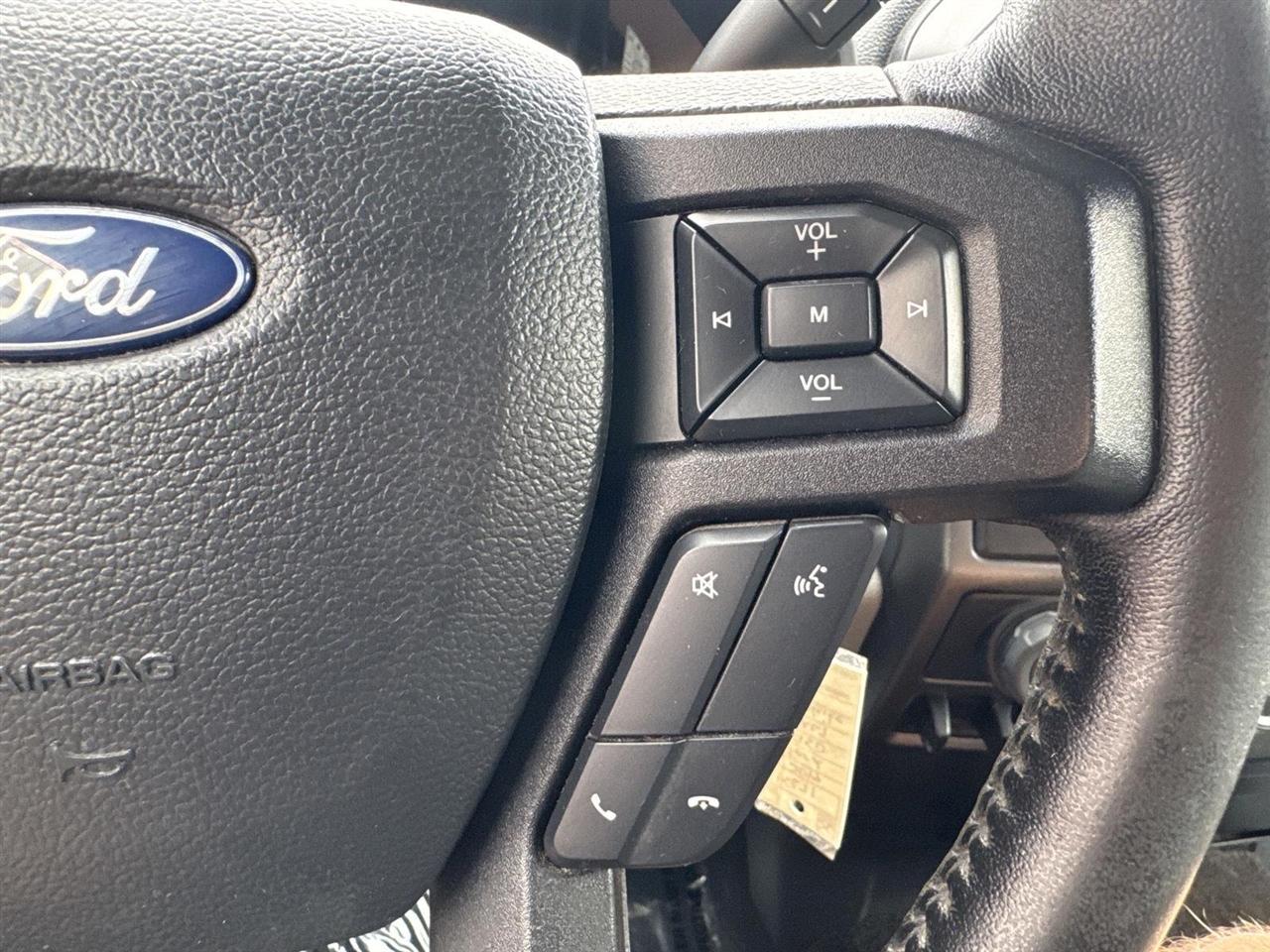 Ford F-150 Lariat 4WD SuperCab 8' Box 2019