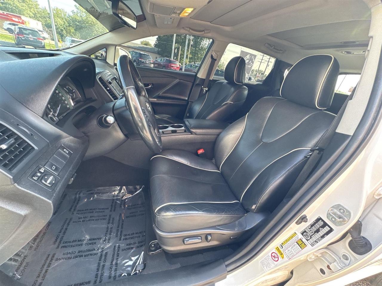Toyota Venza 4dr Wgn V6 AWD Limited (Natl) 2014