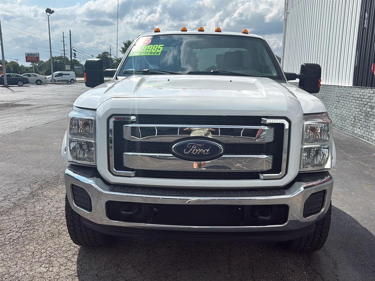 Ford Super Duty F-350 SRW 4WD Reg Cab 137" XL 2016