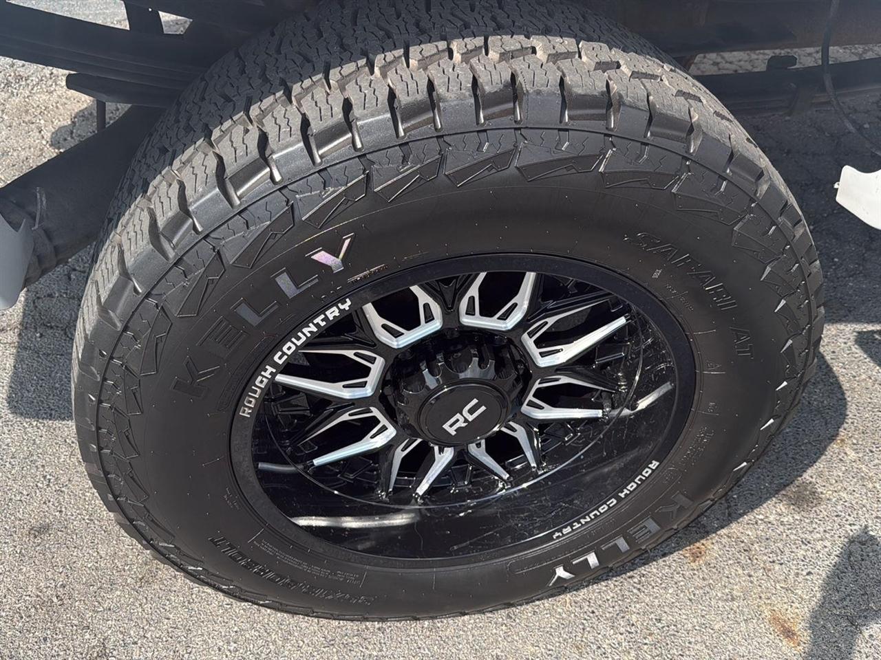 Ford Super Duty F-350 SRW 4WD Reg Cab 137" XL 2016