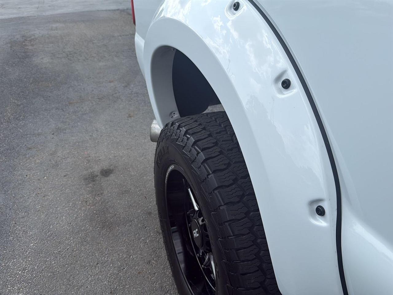 Ford Super Duty F-350 SRW 4WD Reg Cab 137" XL 2016