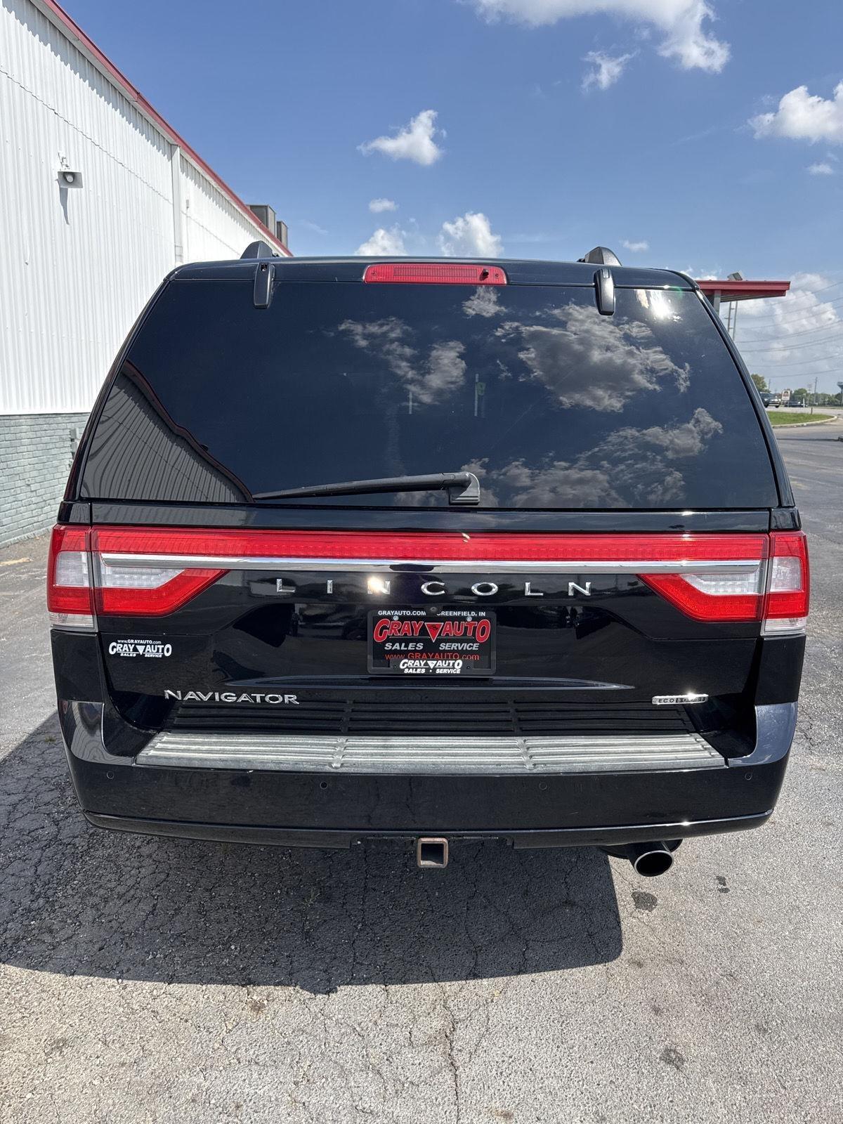 Lincoln Navigator 4WD 4dr Reserve 2016
