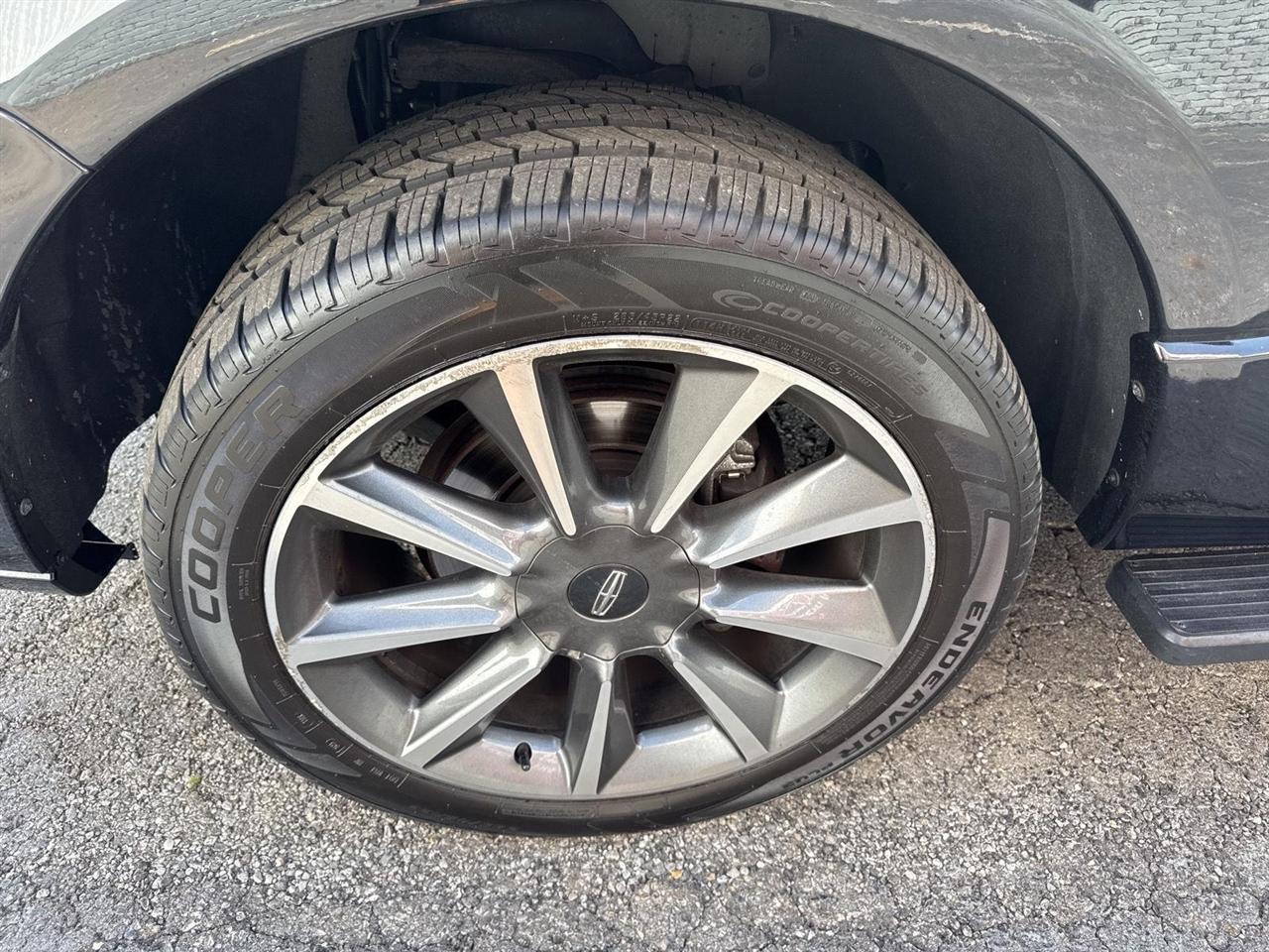 Lincoln Navigator 4WD 4dr Reserve 2016